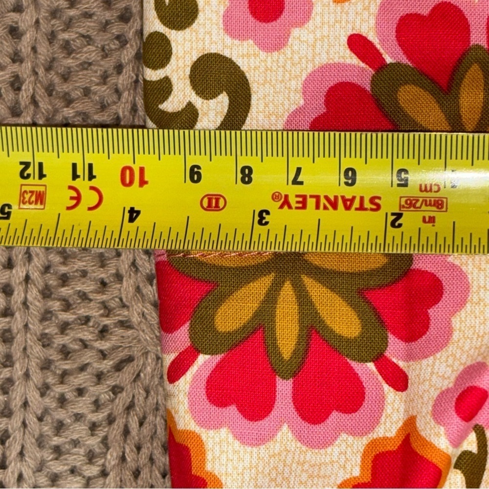 2/$30 Vera Bradley Hobo Folkloric Shoulder Bag - Picture 11 of 12